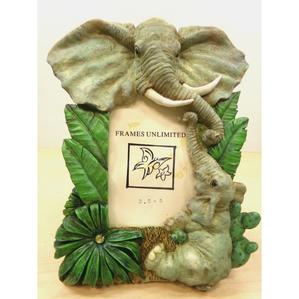 Vintage CBK‎ Ltd 1999 3.5" x 5" 3D Resin Picture Frame with Elephants